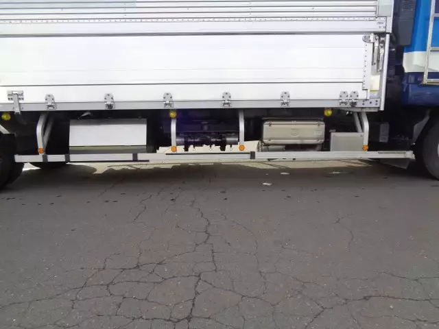 平成27年10月中古中型アルミバン・ウィング日産UDコンドルの画像31