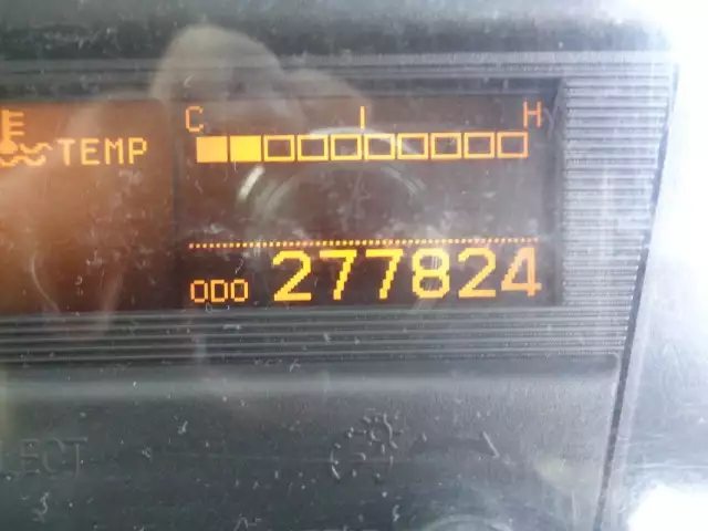 平成27年10月中古中型アルミバン・ウィング日産UDコンドルの画像40