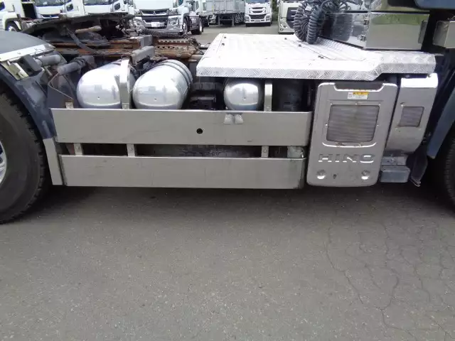 平成29年09月中古大型トラクタヘッド日野プロフィアの画像19