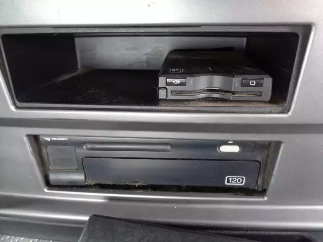 平成29年09月中古大型トラクタヘッド日野プロフィアの画像31