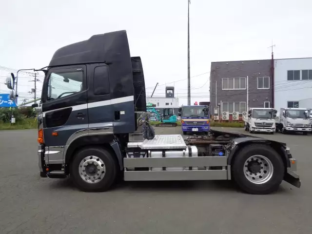 平成29年09月中古大型トラクタヘッド日野プロフィアの画像8