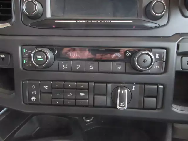 令和01年/平成31年03月中古大型トラクタヘッドスカニアスカニアの画像35