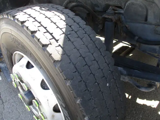 平成26年12月中古大型トラクタヘッドいすゞギガの画像21