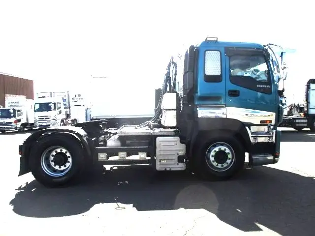 平成26年12月中古大型トラクタヘッドいすゞギガの画像4