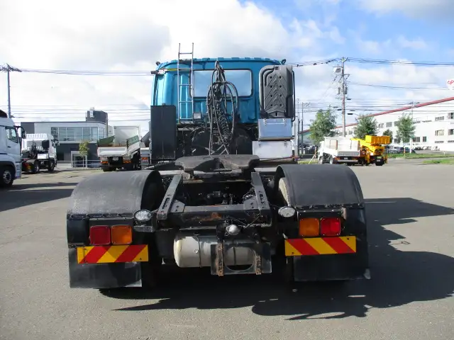 平成26年12月中古大型トラクタヘッドいすゞギガの画像6