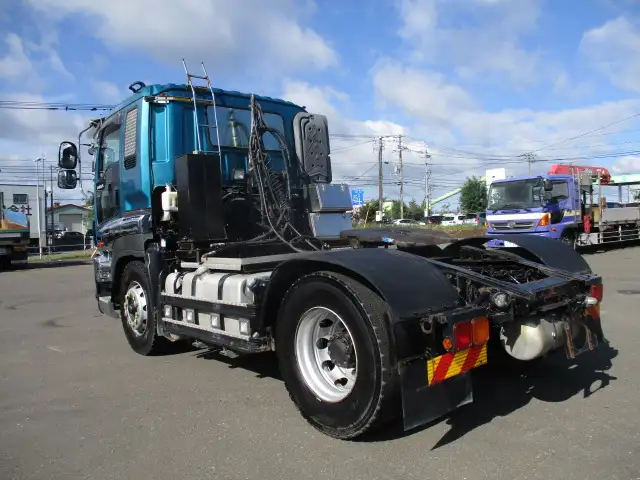 平成26年12月中古大型トラクタヘッドいすゞギガの画像7
