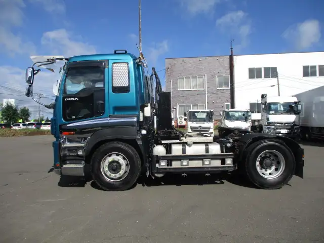 平成26年12月中古大型トラクタヘッドいすゞギガの画像8