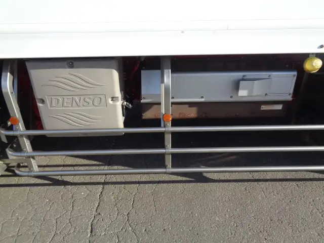 平成27年08月中古大型冷凍バン・ウィング日野プロフィアの画像32