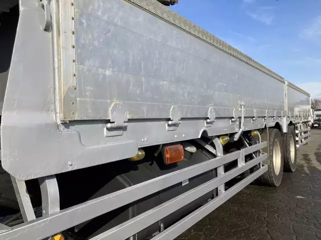 平成25年09月中古増トンクレーン付三菱ふそうファイターの画像16