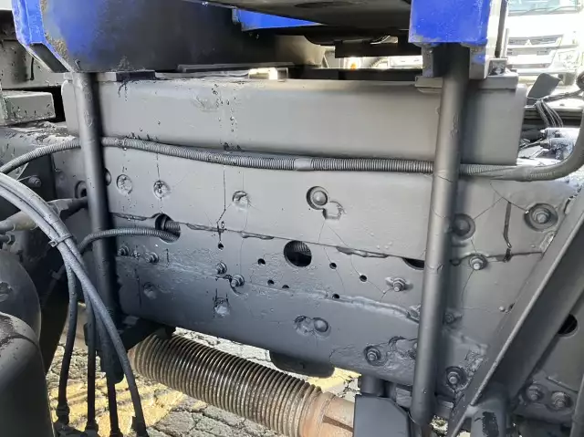 平成25年09月中古増トンクレーン付三菱ふそうファイターの画像20