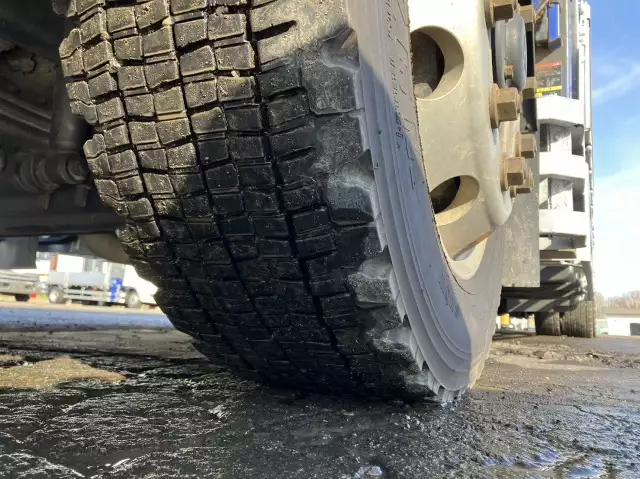 平成25年09月中古増トンクレーン付三菱ふそうファイターの画像36