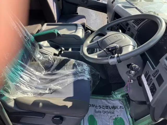 平成25年09月中古増トンクレーン付三菱ふそうファイターの画像37