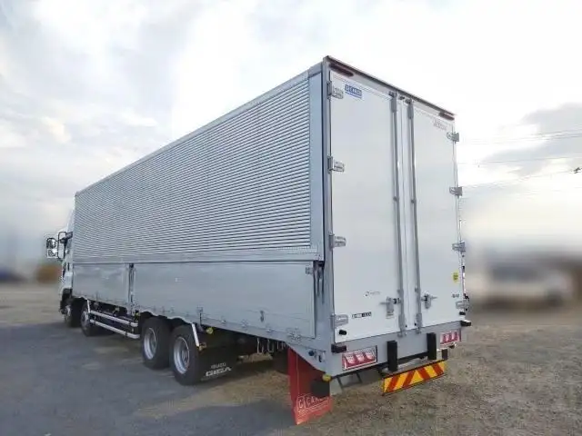 令和04年10月中古大型アルミバン・ウィングいすゞギガの画像4