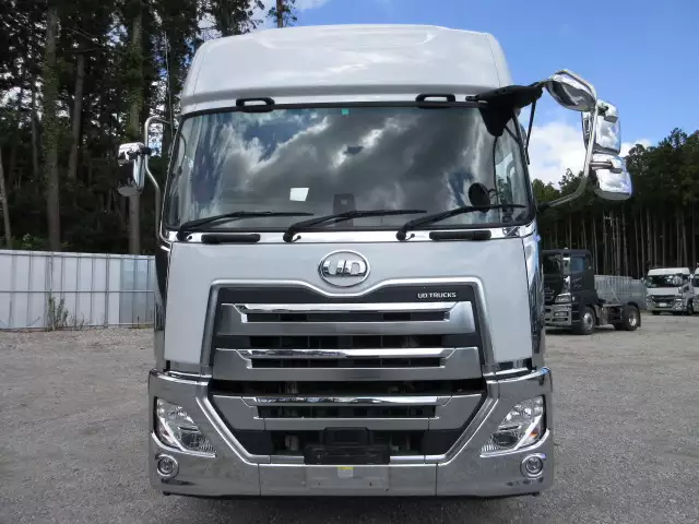 令和02年05月中古大型トラクタヘッド日産UDクオンの画像2