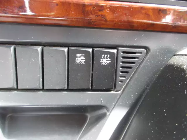 令和02年05月中古大型トラクタヘッド日産UDクオンの画像34