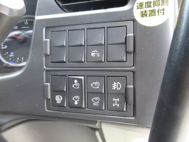 令和02年05月中古大型トラクタヘッド日産UDクオンの画像36