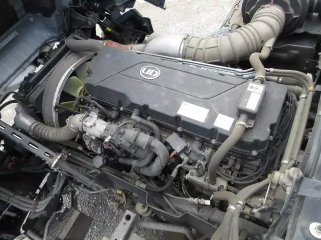 令和02年05月中古大型トラクタヘッド日産UDクオンの画像44