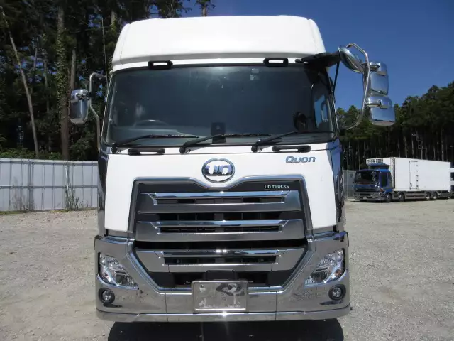 令和03年05月中古大型トラクタヘッド日産UDクオンの画像2