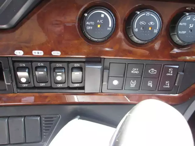 令和03年05月中古大型トラクタヘッド日産UDクオンの画像30