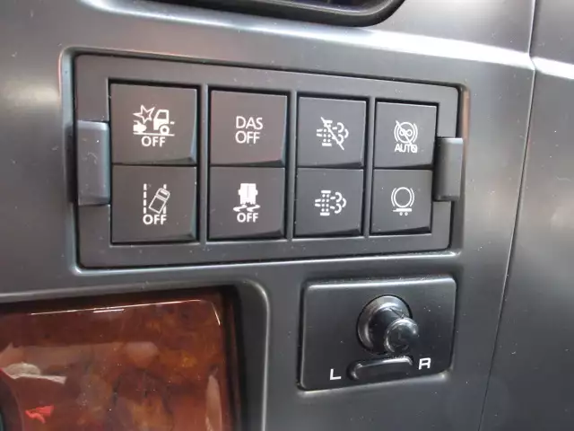 令和03年05月中古大型トラクタヘッド日産UDクオンの画像31