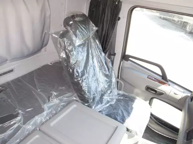 令和03年05月中古大型トラクタヘッド日産UDクオンの画像38