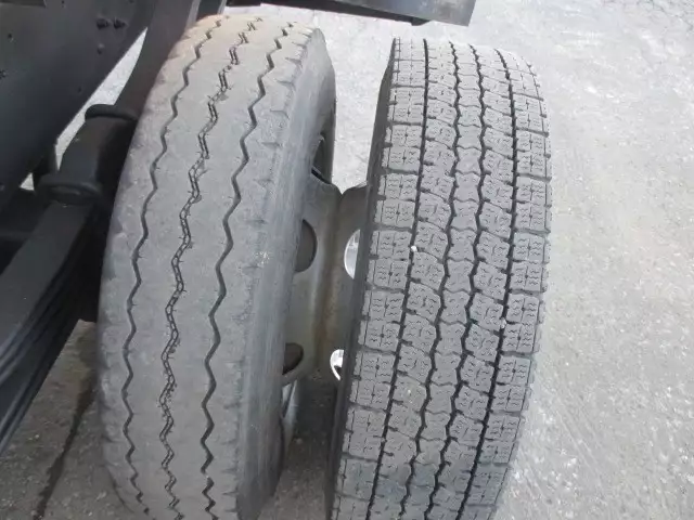 平成27年11月中古中型日野日野の画像17