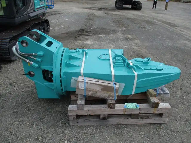 新品  未使用  R5年  コベルコSK210D-10  0.7パワーショベル  解体仕様  2面ガード+トップガード  KV800PRニブラーの画像31