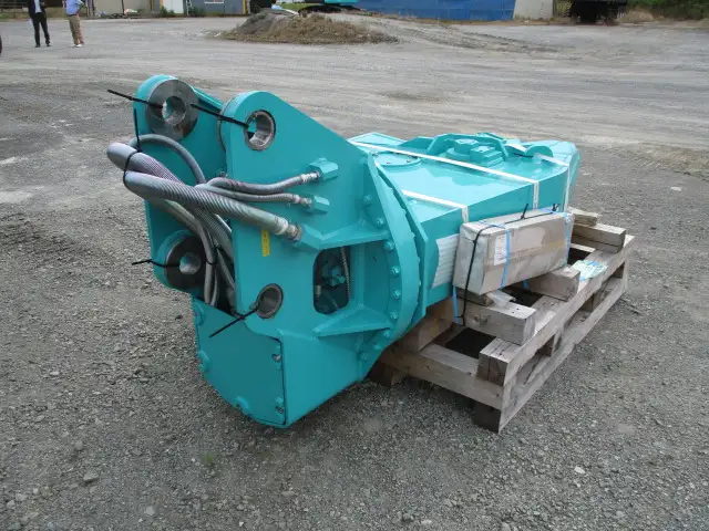 新品  未使用  R5年  コベルコSK210D-10  0.7パワーショベル  解体仕様  2面ガード+トップガード  KV800PRニブラーの画像32