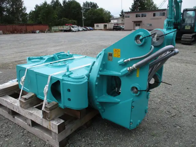 新品  未使用  R5年  コベルコSK210D-10  0.7パワーショベル  解体仕様  2面ガード+トップガード  KV800PRニブラーの画像34