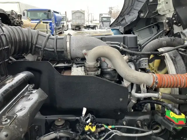 令和01年/平成31年12月中古大型トラクタヘッド日産UDクオンの画像42