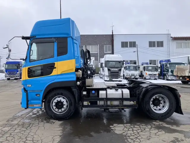 令和01年/平成31年12月中古大型トラクタヘッド日産UDクオンの画像8