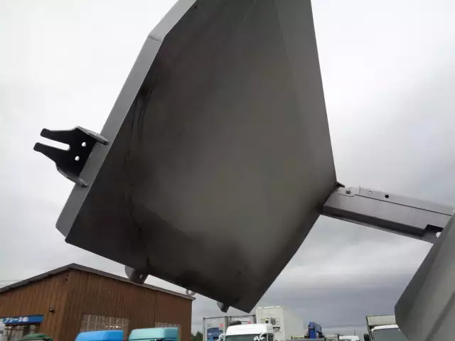 令和05年02月中古大型トラクタヘッド日産UDクオンの画像14