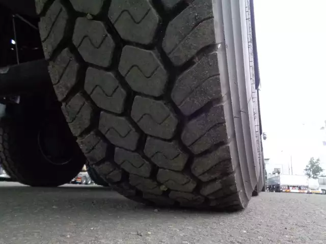 令和05年02月中古大型トラクタヘッド日産UDクオンの画像29