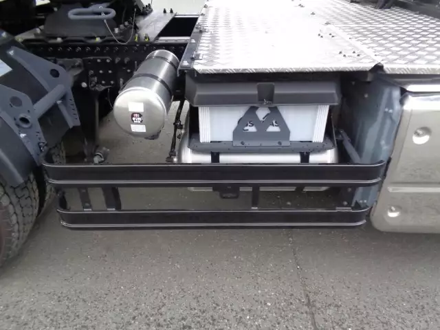令和05年02月中古大型トラクタヘッド日産UDクオンの画像30