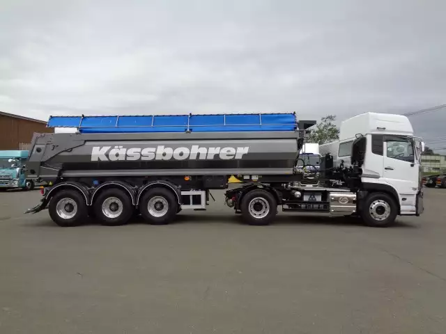 令和05年02月中古大型トラクタヘッド日産UDクオンの画像4