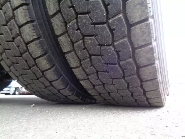 令和05年02月中古大型トラクタヘッド日産UDクオンの画像39