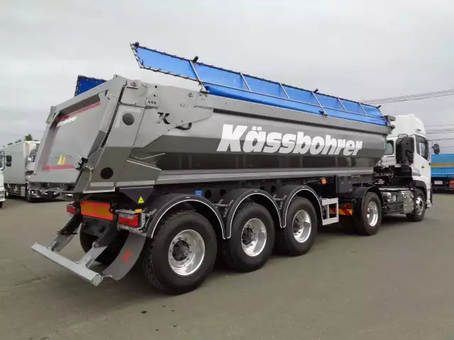 令和05年02月中古大型トラクタヘッド日産UDクオンの画像5