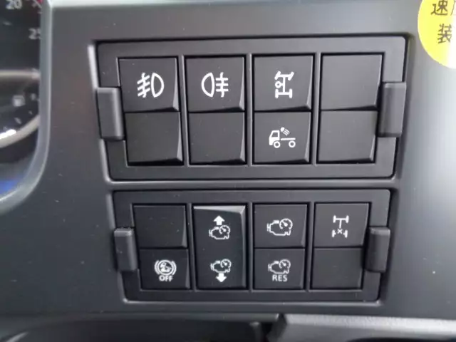 令和05年02月中古大型トラクタヘッド日産UDクオンの画像50