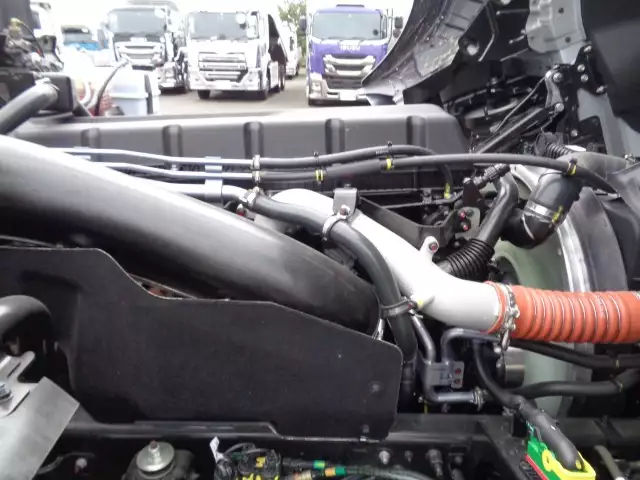 令和05年02月中古大型トラクタヘッド日産UDクオンの画像57