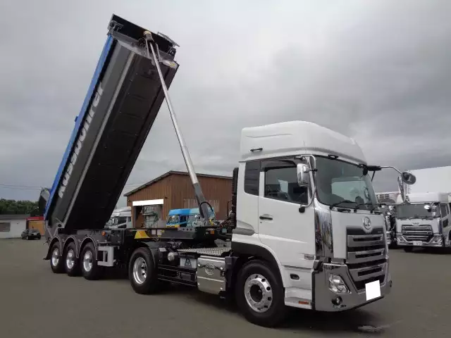 令和05年02月中古大型トラクタヘッド日産UDクオンの画像10