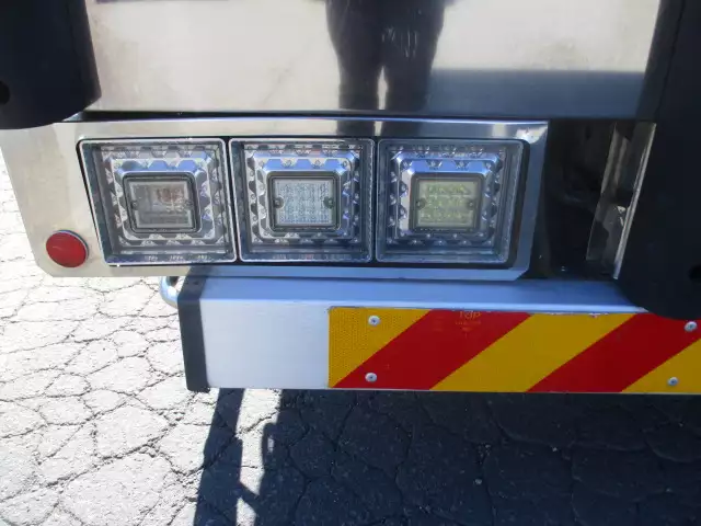 平成28年11月中古中型アルミバン・ウィング日野レンジャーの画像18