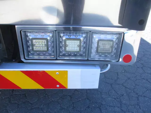 平成28年11月中古中型アルミバン・ウィング日野レンジャーの画像19