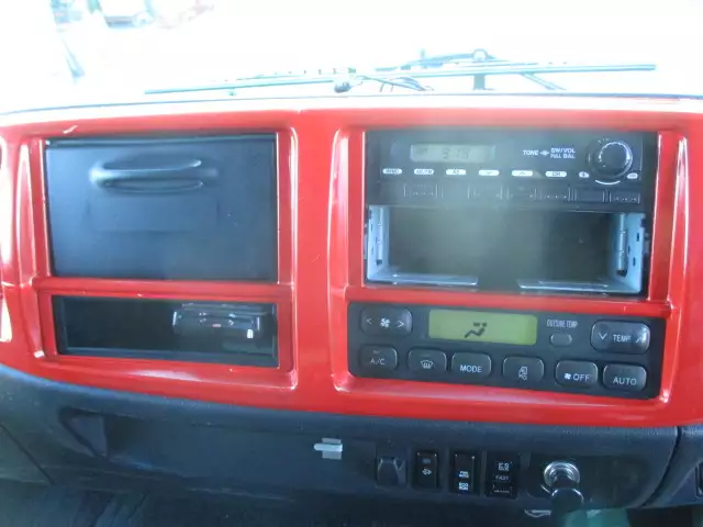 平成28年11月中古中型アルミバン・ウィング日野レンジャーの画像47