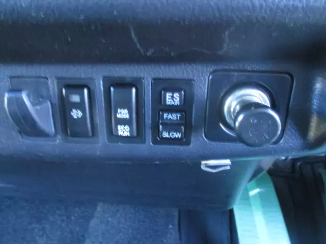 平成28年11月中古中型アルミバン・ウィング日野レンジャーの画像48