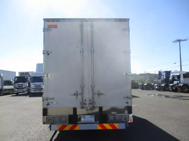 平成28年11月中古中型アルミバン・ウィング日野レンジャーの画像6