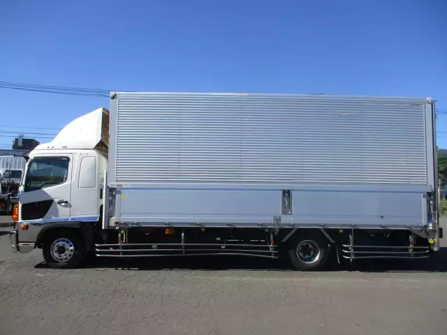 平成28年11月中古中型アルミバン・ウィング日野レンジャーの画像8