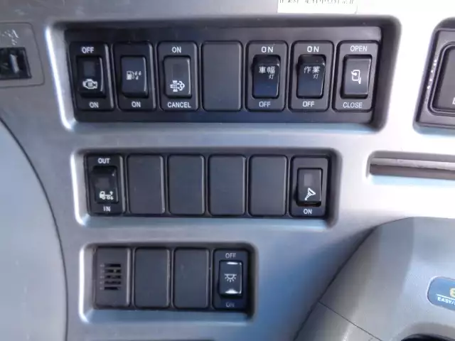 平成25年08月中古大型平ボディ日産UDクオンの画像34