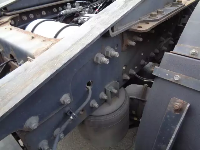 平成28年09月中古大型トラクタヘッド日野プロフィアの画像13