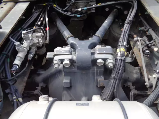 平成28年09月中古大型トラクタヘッド日野プロフィアの画像15