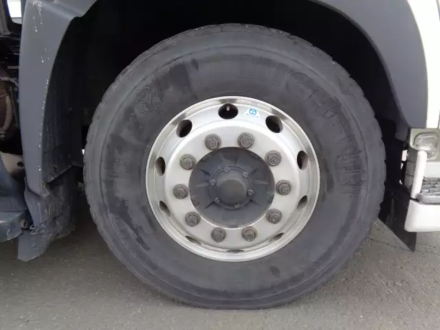 平成28年09月中古大型トラクタヘッド日野プロフィアの画像24